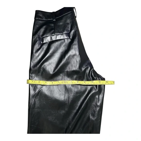 Commense Black Wide Leg Jumpsuit with Modern Silhouette - Picture 4 of 11